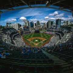 野球観戦に適した双眼鏡ってどんなの？選び方＆双眼鏡の基礎知識