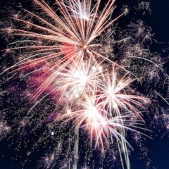 一眼レフでの花火の撮り方｜初心者でも綺麗に撮れる？